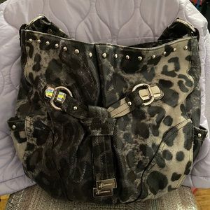 B Makowsky shoulder bag